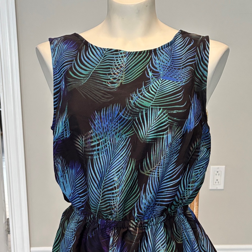 Triple Five Soul Blue and Green Leaf Print Dress